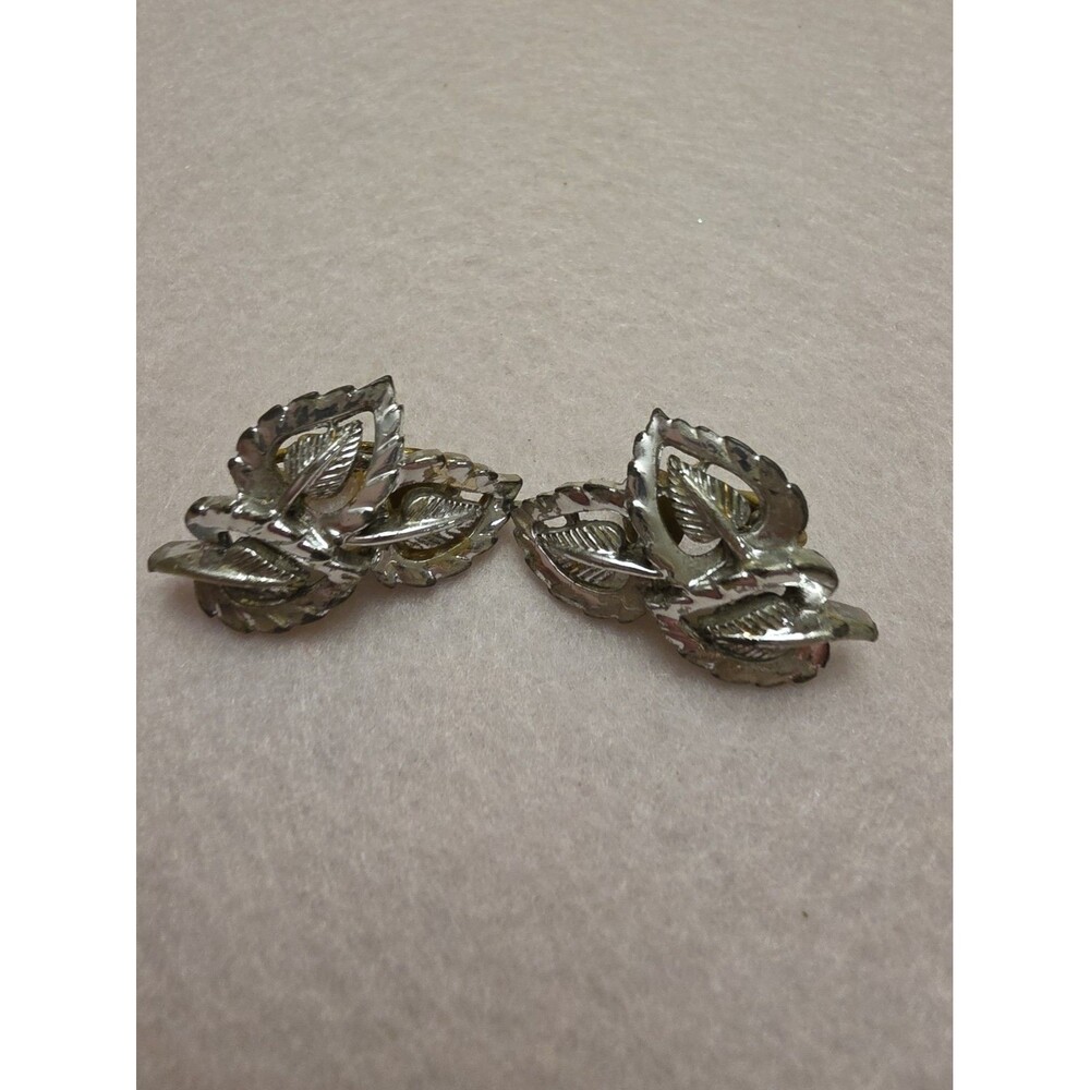 Vtg CORO Silver Tone Leaf Clip-On Earrings Textured Rhinestone Costume Jewelry